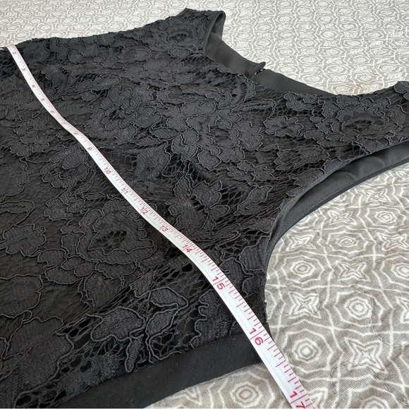 Jude Connally Black Lace Front Sleeveless Top Size S - Picture 5 of 7